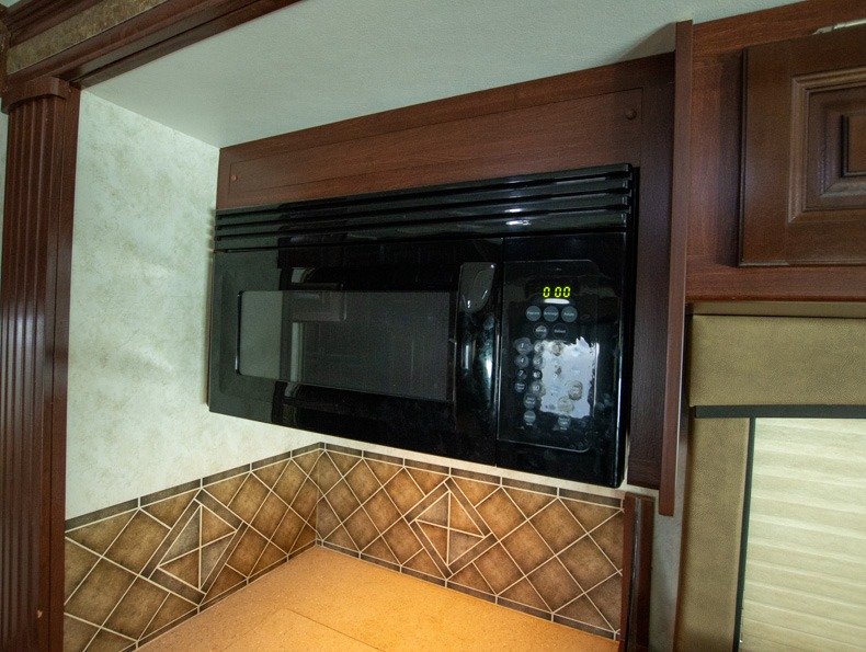 2013 NeXus RV Phantom 32P, $ 0