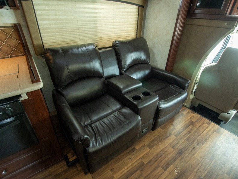 2013 NeXus RV Phantom 32P, $ 0