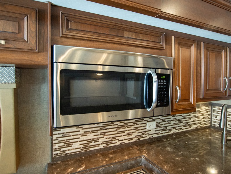 2016 Forest River Berkshire XL 40BH, $ 0