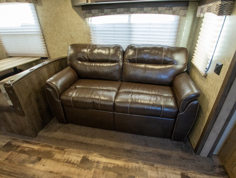 2016 Palomino Puma 32RKTS, $ 0