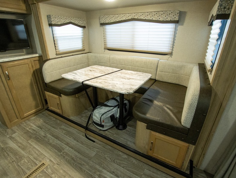 2020 Winnebago Minnie 2201MB, $ 0