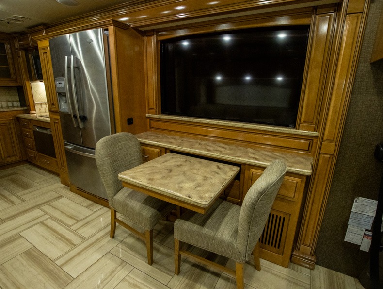 2015 Thor Motor Coach Tuscany 40KQ, $ 0