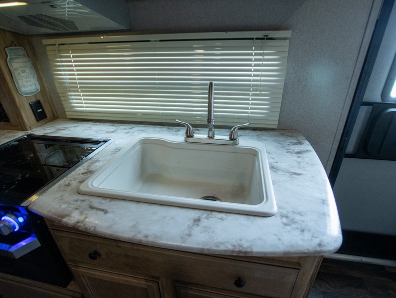 2020 Coachmen Freedom Express Ultra-Lite 192RBS, $ 0