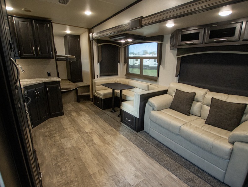 2019 KZ Durango Half-Ton D286BHD, $ 0