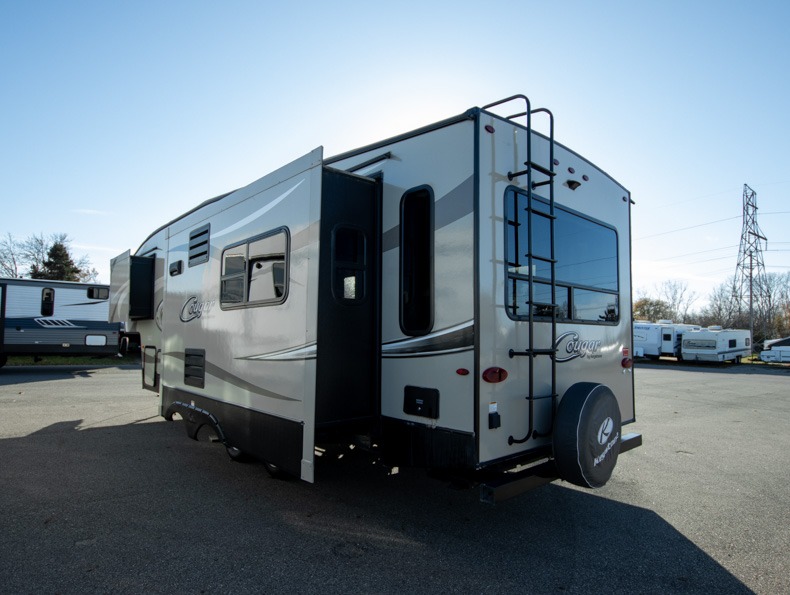 2018 Keystone Cougar Half-Ton (East) 28SGS, $ 0