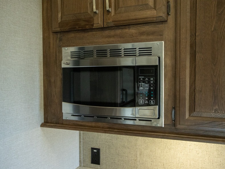 2018 Keystone Cougar Half-Ton (East) 28SGS, $ 0