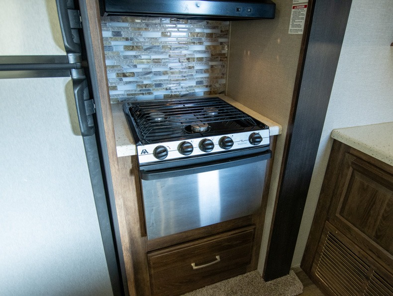 2018 Keystone Cougar Half-Ton (East) 28SGS, $ 0