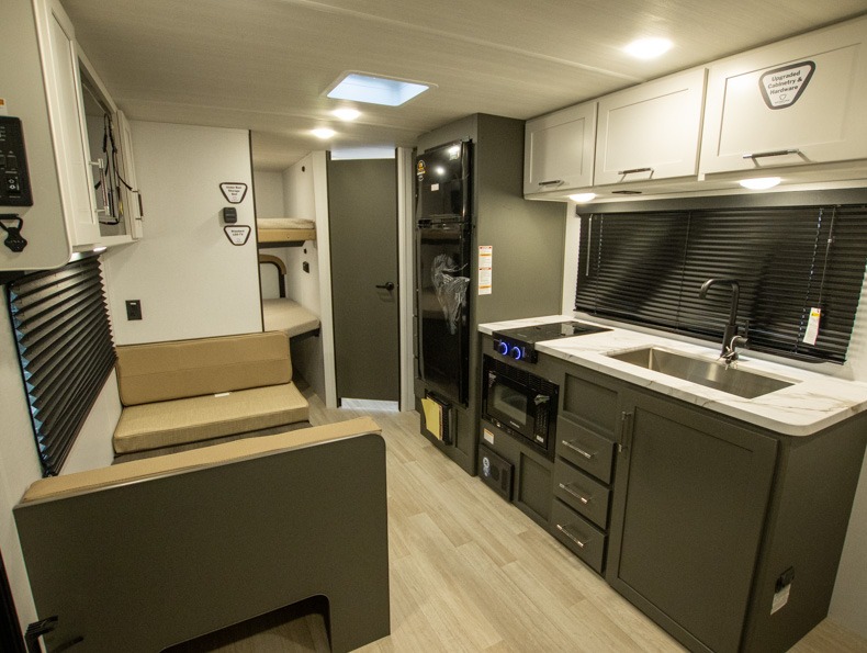 2026 Keystone Bullet Classic 21BHC, $ 0