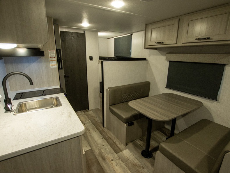 2026 CrossRoads Sunset Trail 17BHS, $ 0