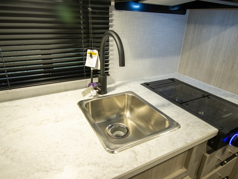 2026 CrossRoads Sunset Trail 17BHS, $ 0