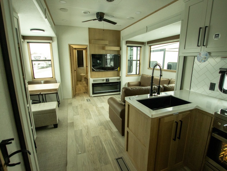 2026 Forest River Sandpiper 3710HBFB, $ 0