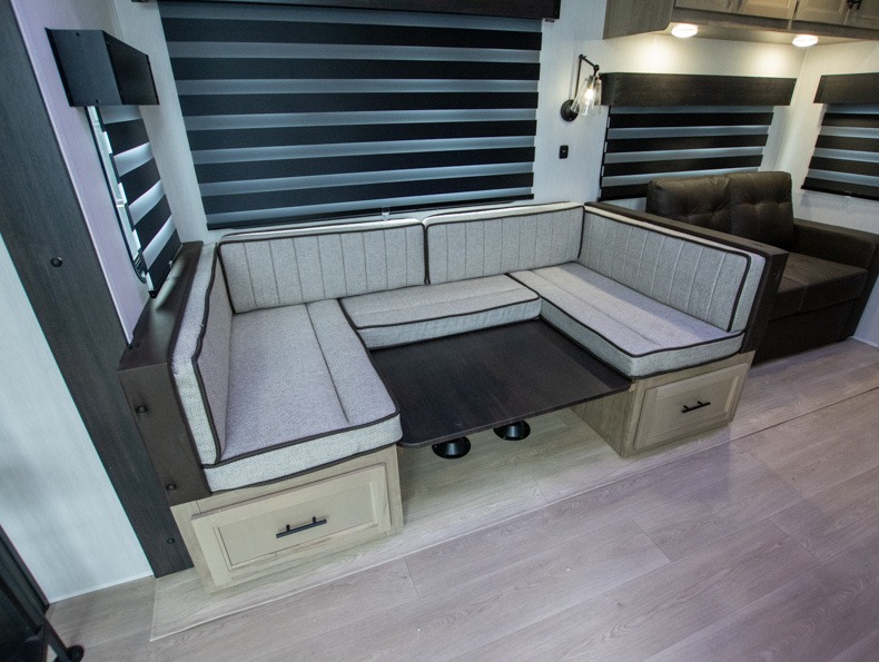 2026 Forest River Cherokee Timberwolf 39DC, $ 0