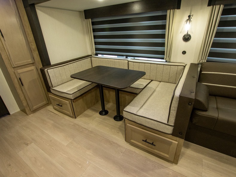 2026 Forest River Cherokee Wolf Den 301BH, $ 0