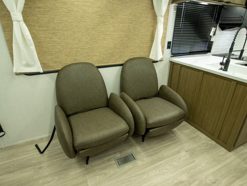 2026 Forest River Salem 27RK, $ 0