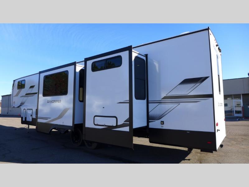 2026 Forest River Sandpiper 3710HBFB, $ 0