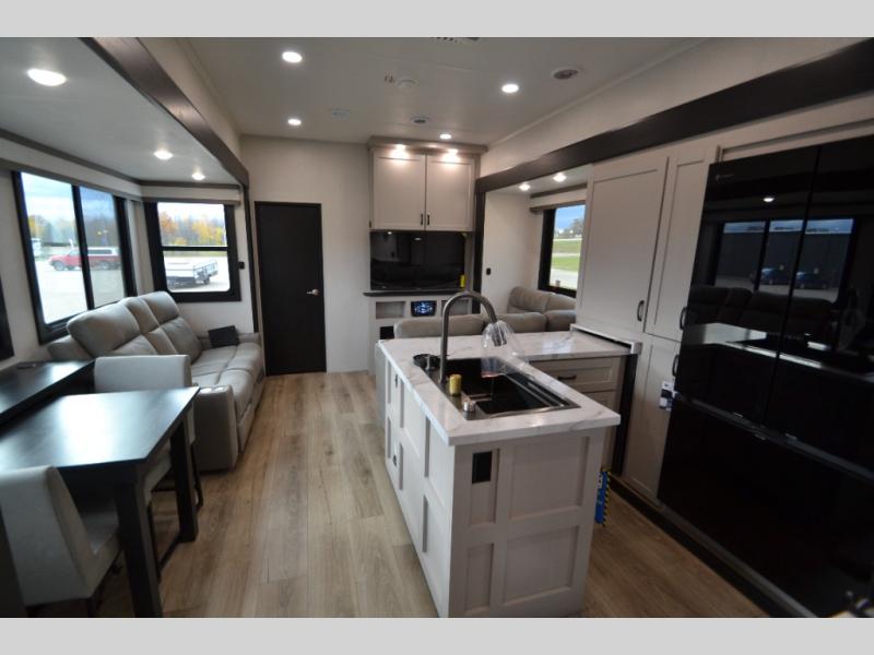 2026 Jayco Seismic 395, $ 141,054