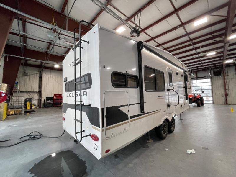 2026 Keystone Cougar Half-Ton (Fifth Wheel) 23MLE, $ 61,718