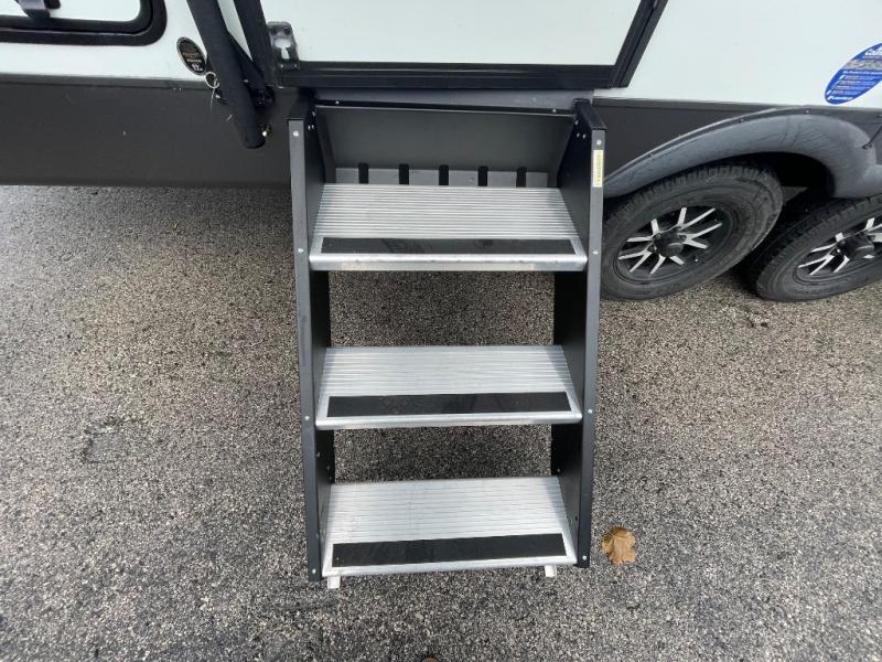 2026 Forest River Flagstaff Super Lite 27DBH, $ 51,265