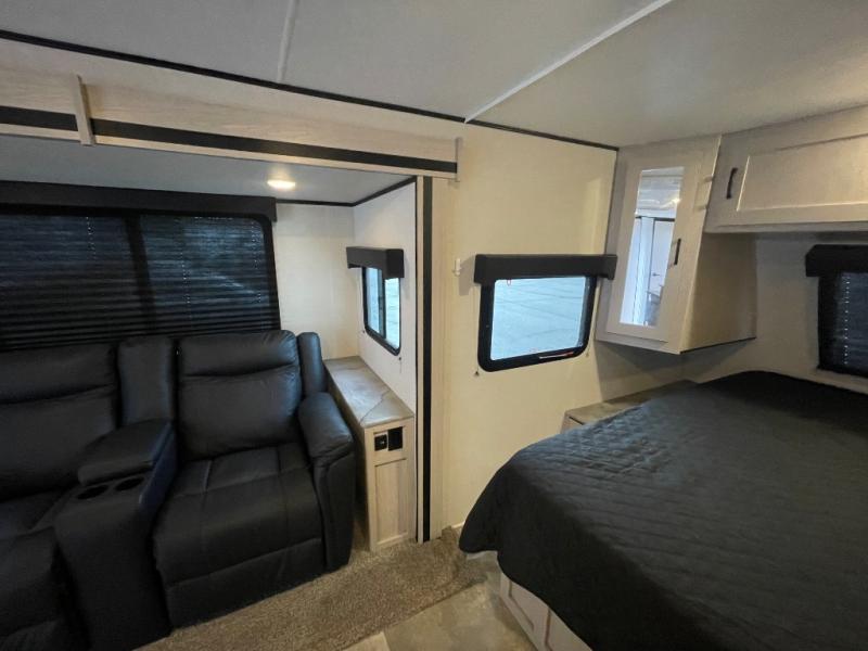 2022 Coachmen Apex Ultra Lite 211RBS, $ 0