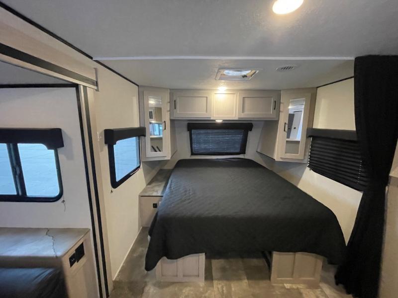 2022 Coachmen Apex Ultra Lite 211RBS, $ 0