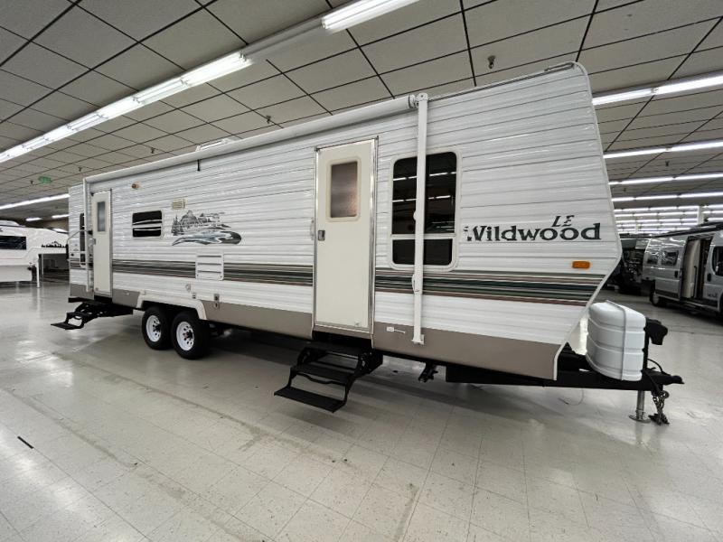 2005 Forest River Wildwood 27RL, $ 15,990