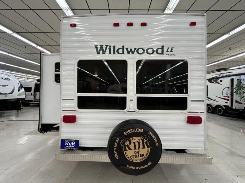 2005 Forest River Wildwood 27RL, $ 15,990