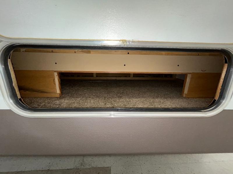 2005 Forest River Wildwood 27RL, $ 15,990