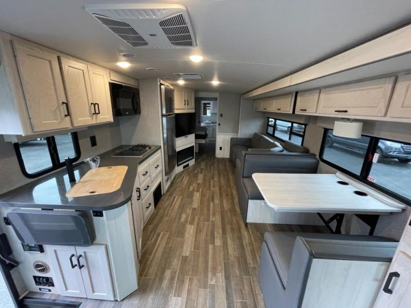 2021 Winnebago Adventurer 35F, $ 139,990