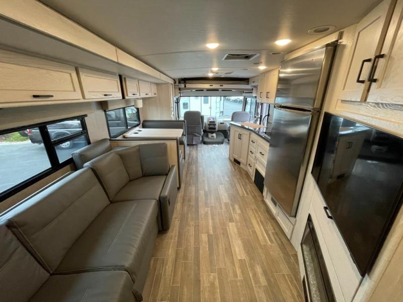 2021 Winnebago Adventurer 35F, $ 139,990