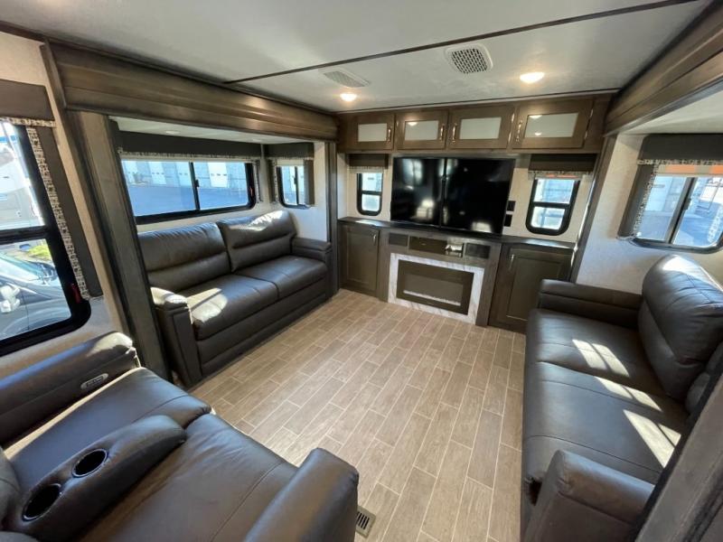 2020 Keystone Montana High Country 372RD, $ 59,990