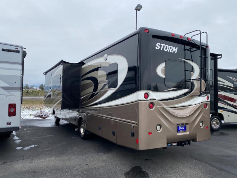 2017 Fleetwood Storm 32A, $ 99,990