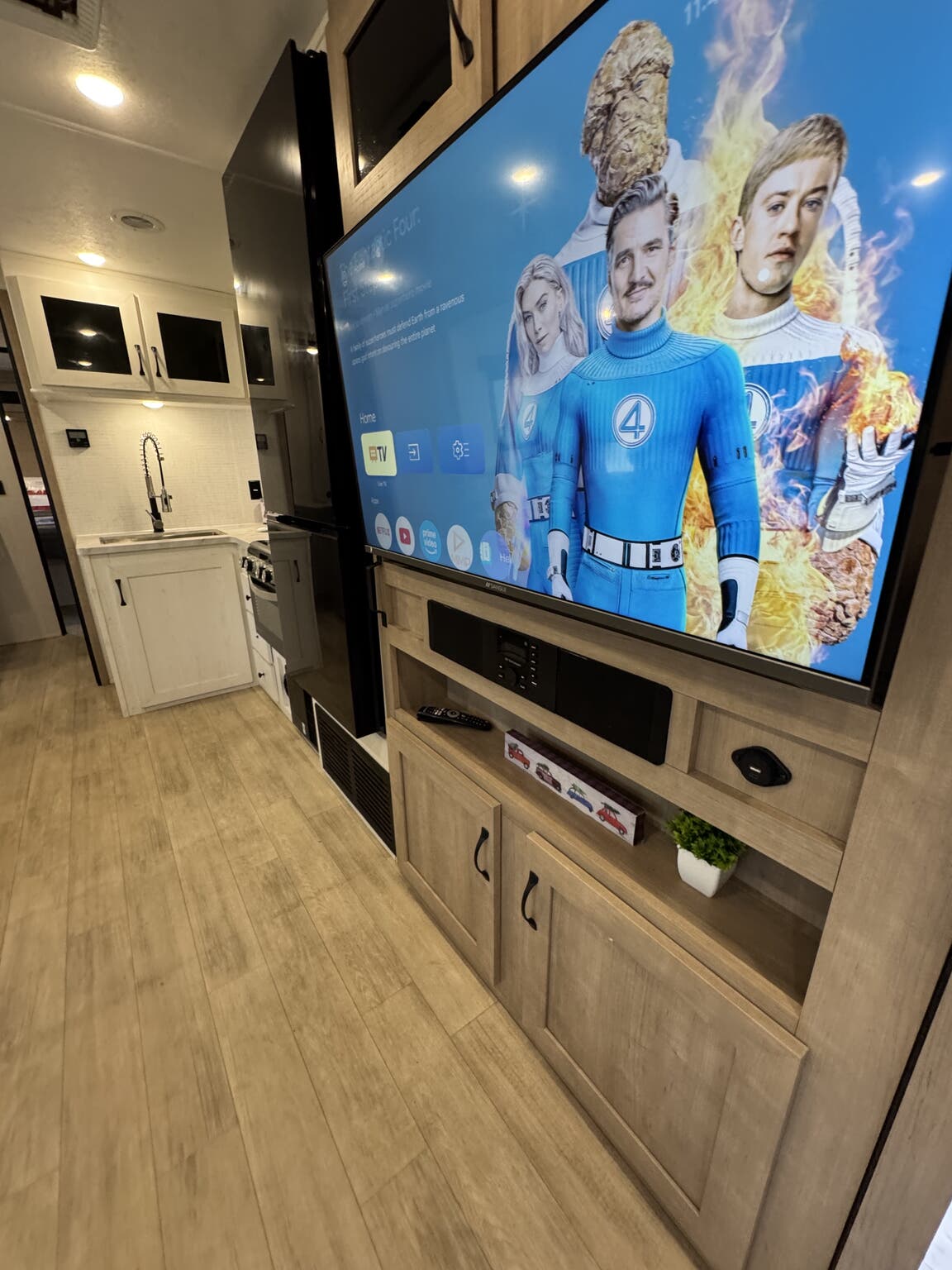 2025 Palomino SolAire Ultra Lite 3150TBSS, $ 34,500