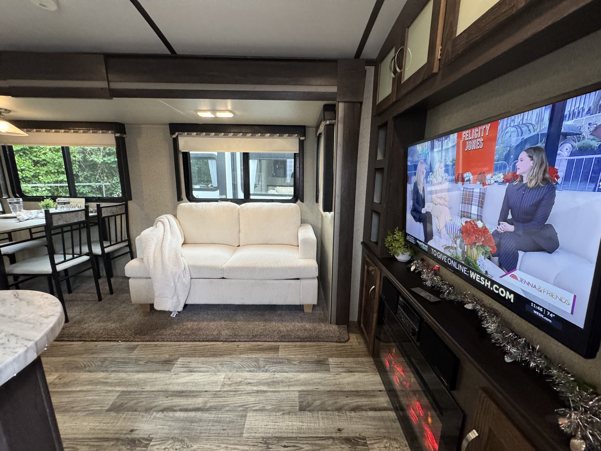 2018 Keystone Outback Super-Lite 312BH, $ 19,999