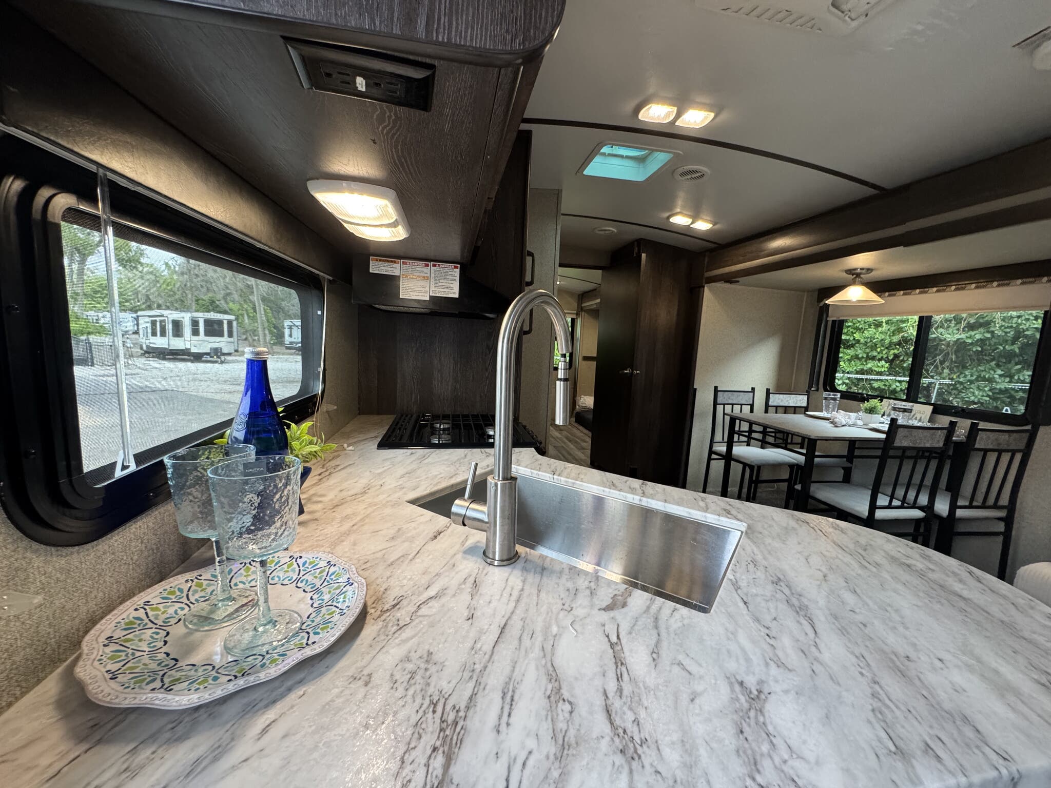 2018 Keystone Outback Super-Lite 312BH, $ 19,999