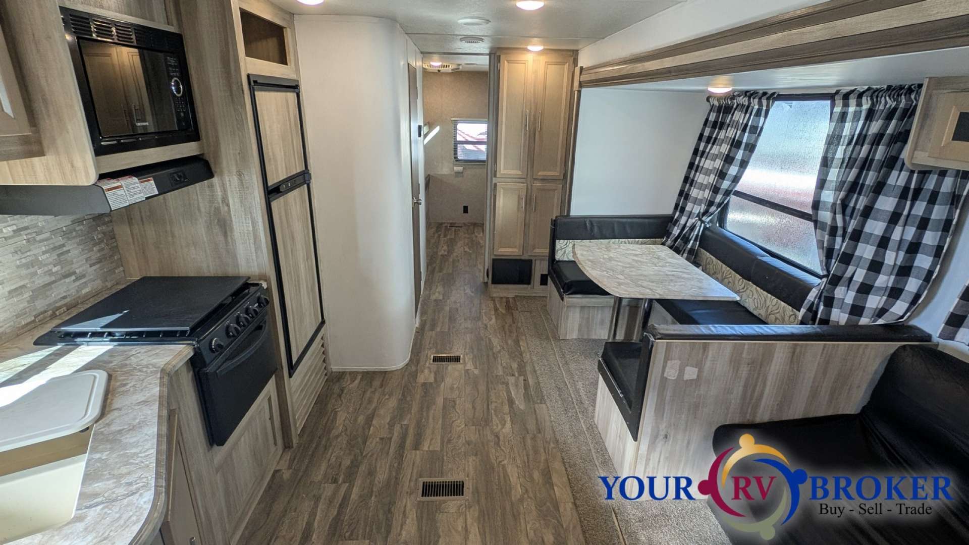 2019 Coachmen Catalina SBX 321BHDS CK, $ 17,500