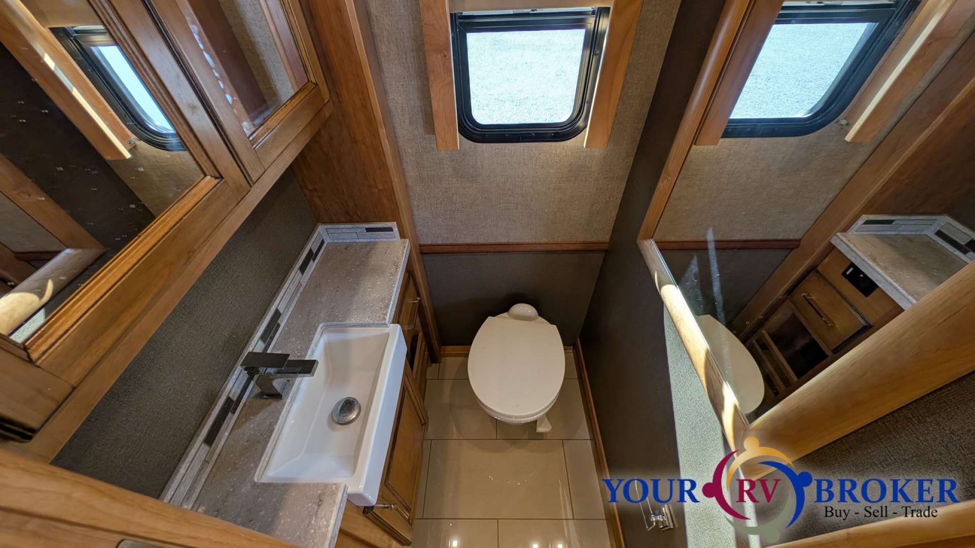 2019 Tiffin Motorhomes Allegro Red 37 BA, $ 167,500