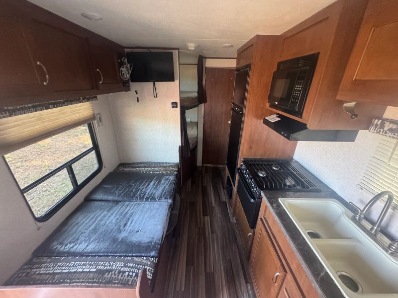 2017 Jayco Jay Flight SLX, $ 13,900