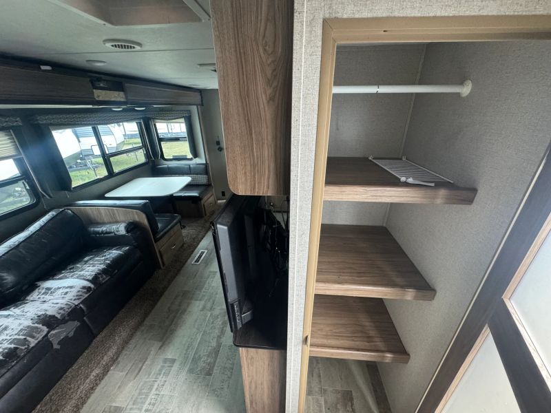 2020 Atlas by Dutchmen Atlas, $ 19,900