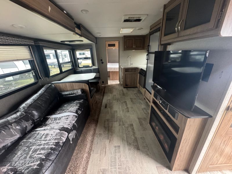 2020 Atlas by Dutchmen Atlas, $ 19,900