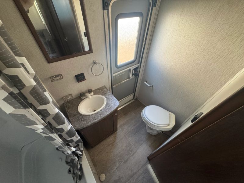 2018 Heartland Trail Runner SLE, $ 16,900