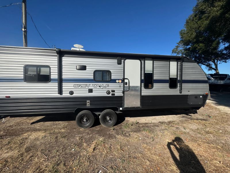 2019 Forest River Grey Wolf Toy Hauler, $ 16,900
