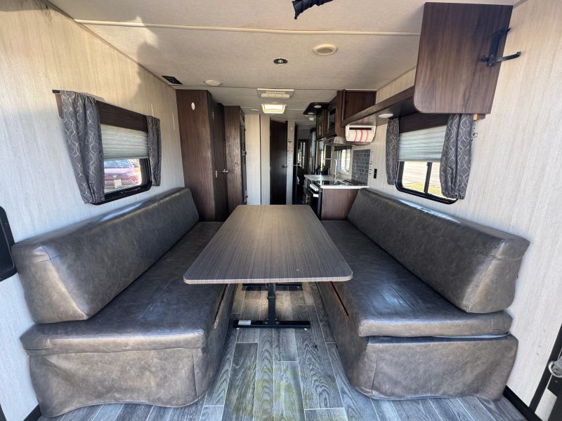 2019 Forest River Grey Wolf Toy Hauler, $ 16,900