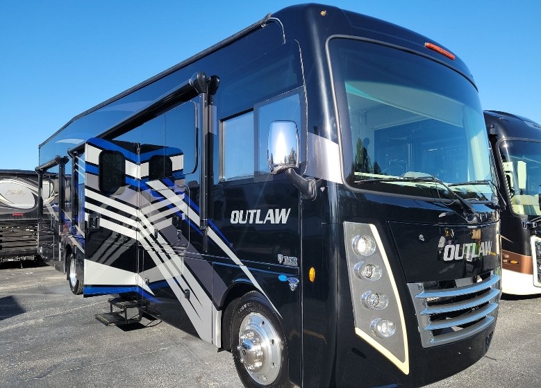 2024 Thor Motor Coach Outlaw® Class A 38KB, $ 154,888