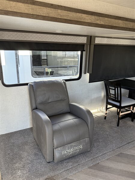 2021 Forest River 38, $ 19,750