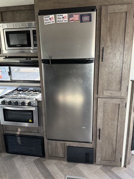 2021 Forest River 38, $ 19,750