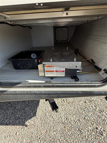 2023 Forest River Surveyor Legend 252RBLE, $ 29,995