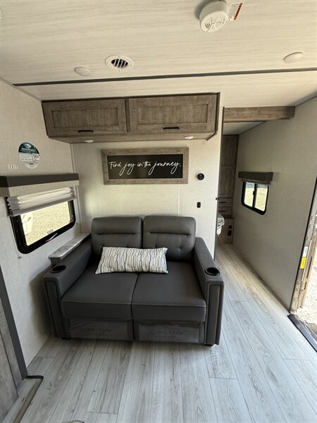 2023 Forest River Surveyor Legend 252RBLE, $ 29,995