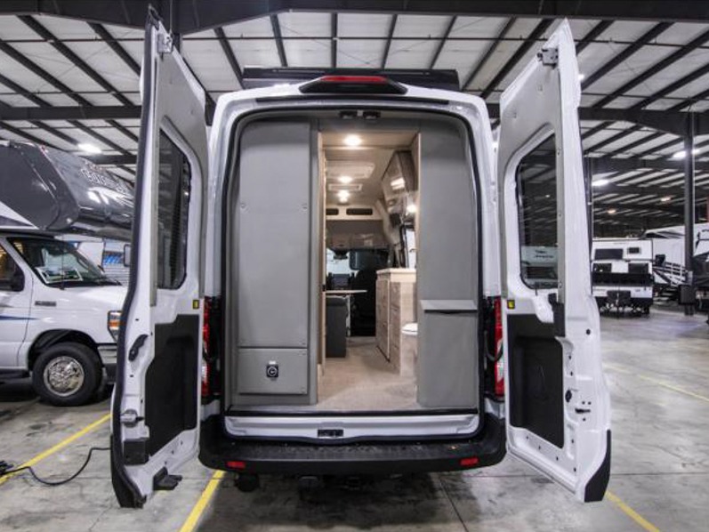 2023 Chinook Bayside SS, $ 124,990