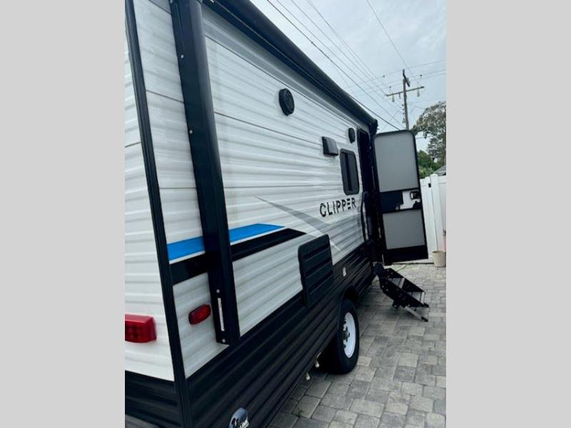 2022 Coachmen Clipper Ultra-Lite (Single Axle) 17B, $ 14,500