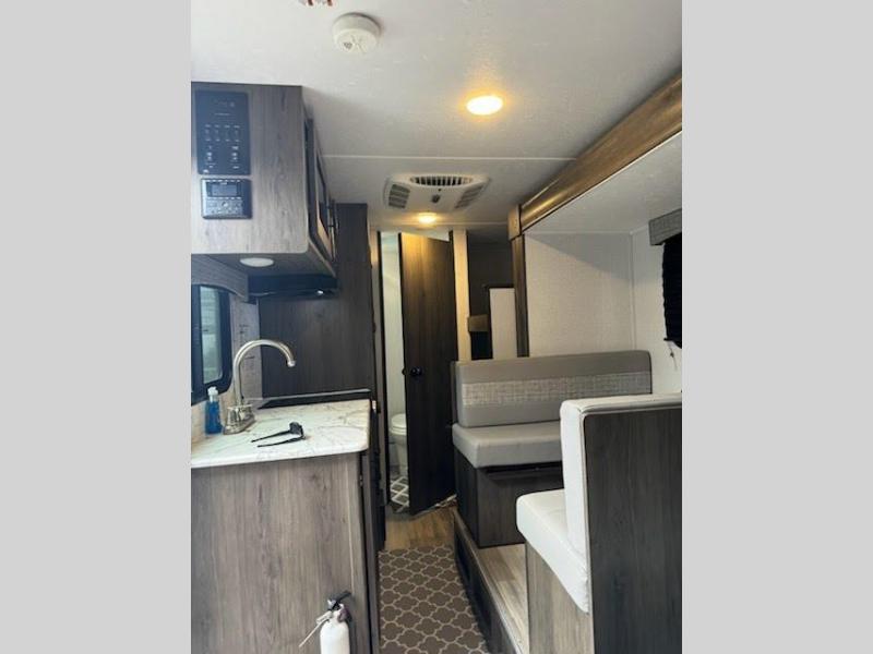 2022 Coachmen Clipper Ultra-Lite (Single Axle) 17B, $ 14,500